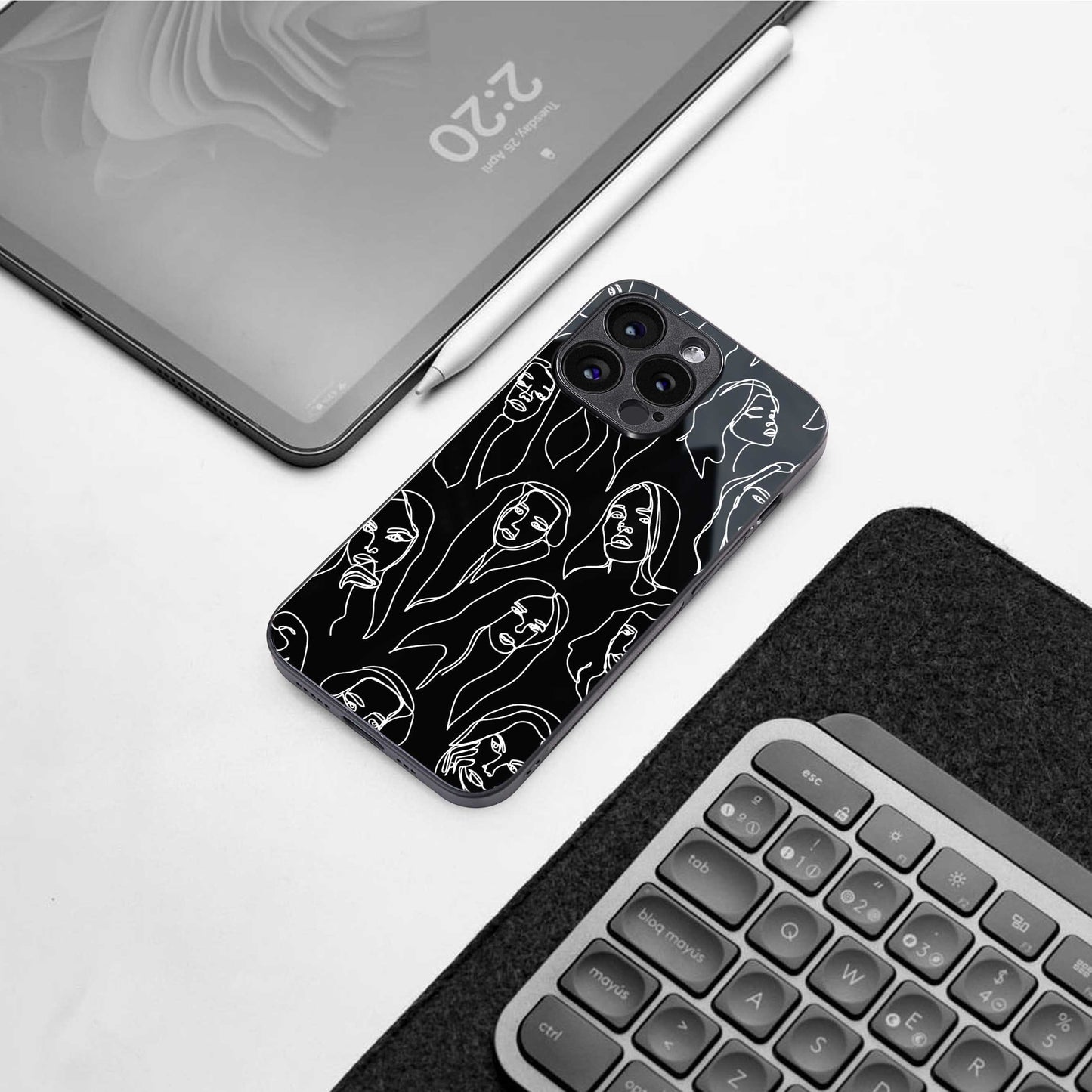 Many Faces Black Phone Case for Iphone 16 | Glass Case