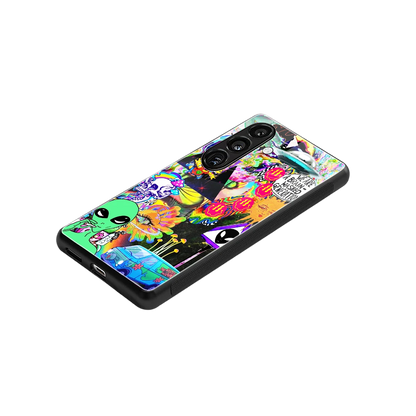 Alien Escape stylish phone case for samsung galaxy s24 | glossy glass and slim fit