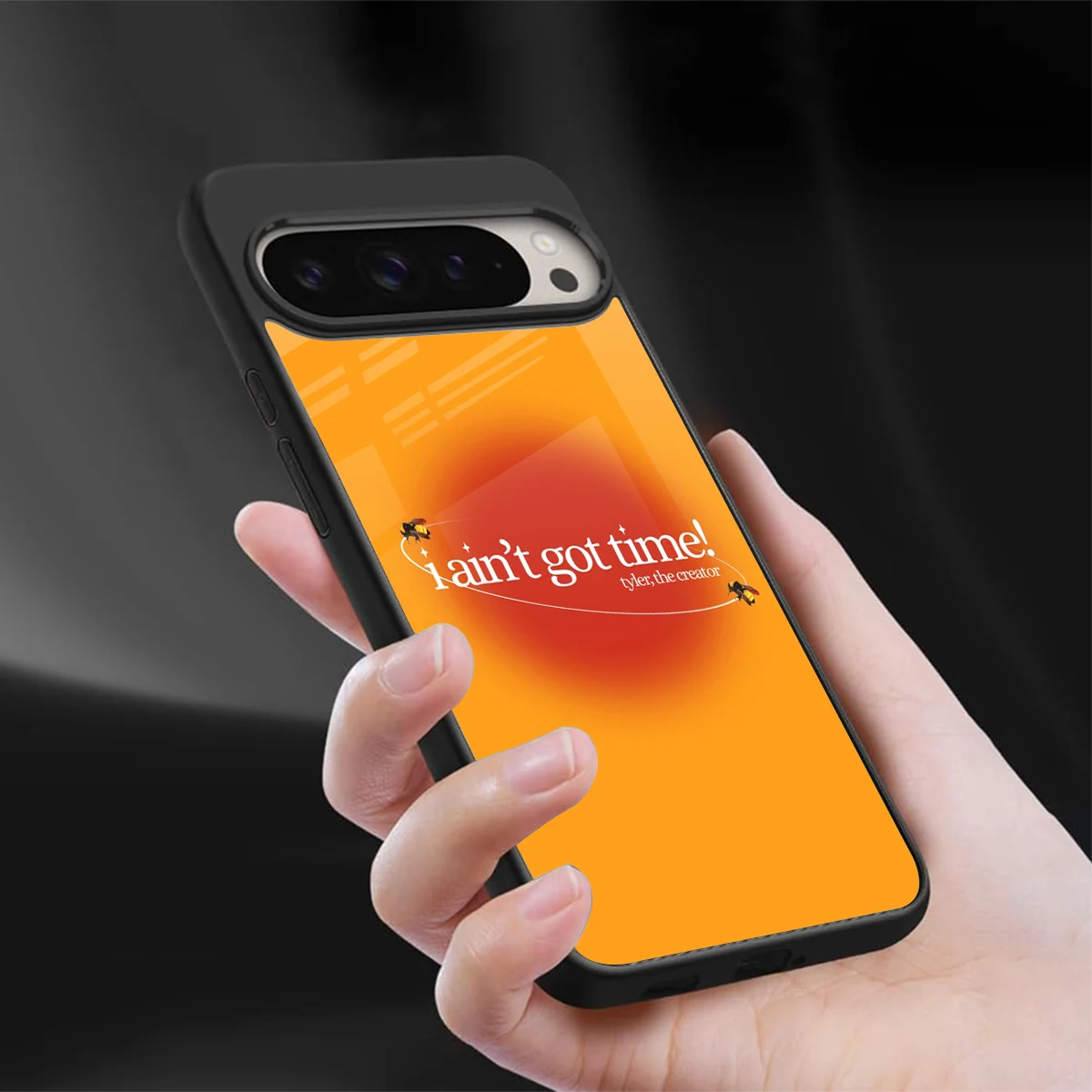 Busy Bee sleek google pixel 9 pro cover with tempered glass back and TPU edges