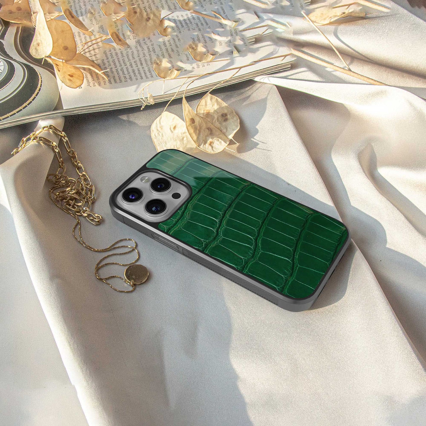 Croco Green Phone Case for Iphone 16 | Glass Case