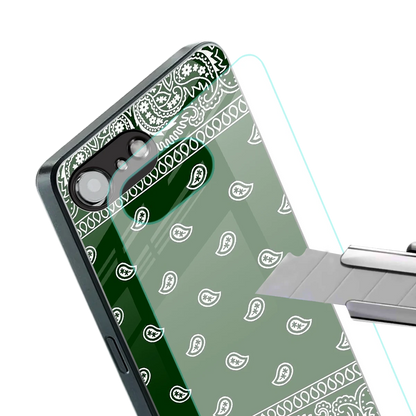 Paisley Green stylish phone case for iphone 16e | glossy glass and slim fit