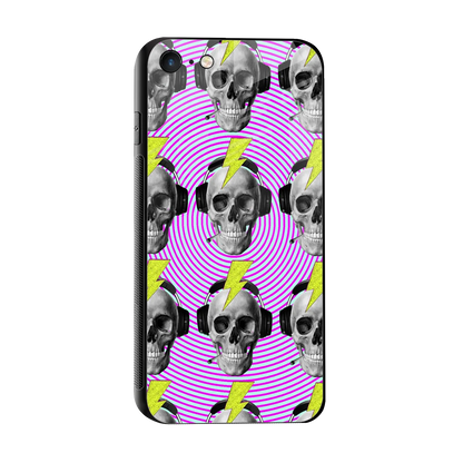 Skull Trip sleek iphone 7 cover with tempered glass back and TPU edges