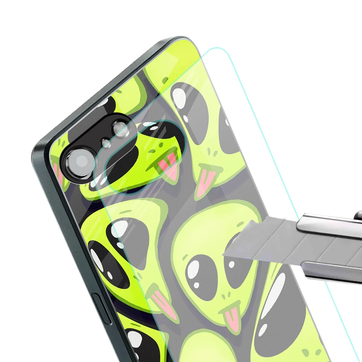 Trippy Aliens stylish phone case for iphone 16e | glossy glass and slim fit