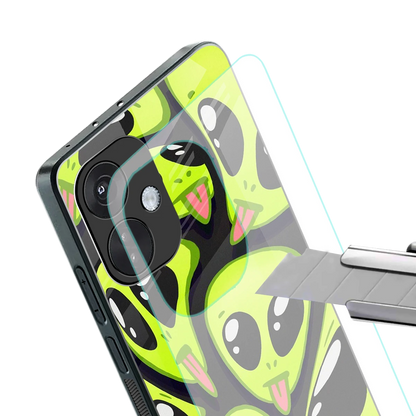 Trippy Aliens stylish phone case for oneplus nord ce 3 | glossy glass and slim fit