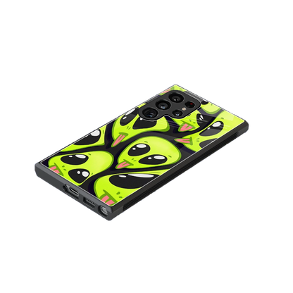 Trippy Aliens stylish phone case for samsung galaxy s24 ultra | glossy glass and slim fit