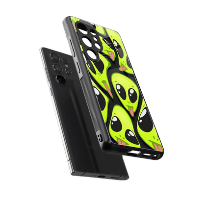 Trippy Aliens sleek samsung galaxy s25 ultra cover with tempered glass back and TPU edges