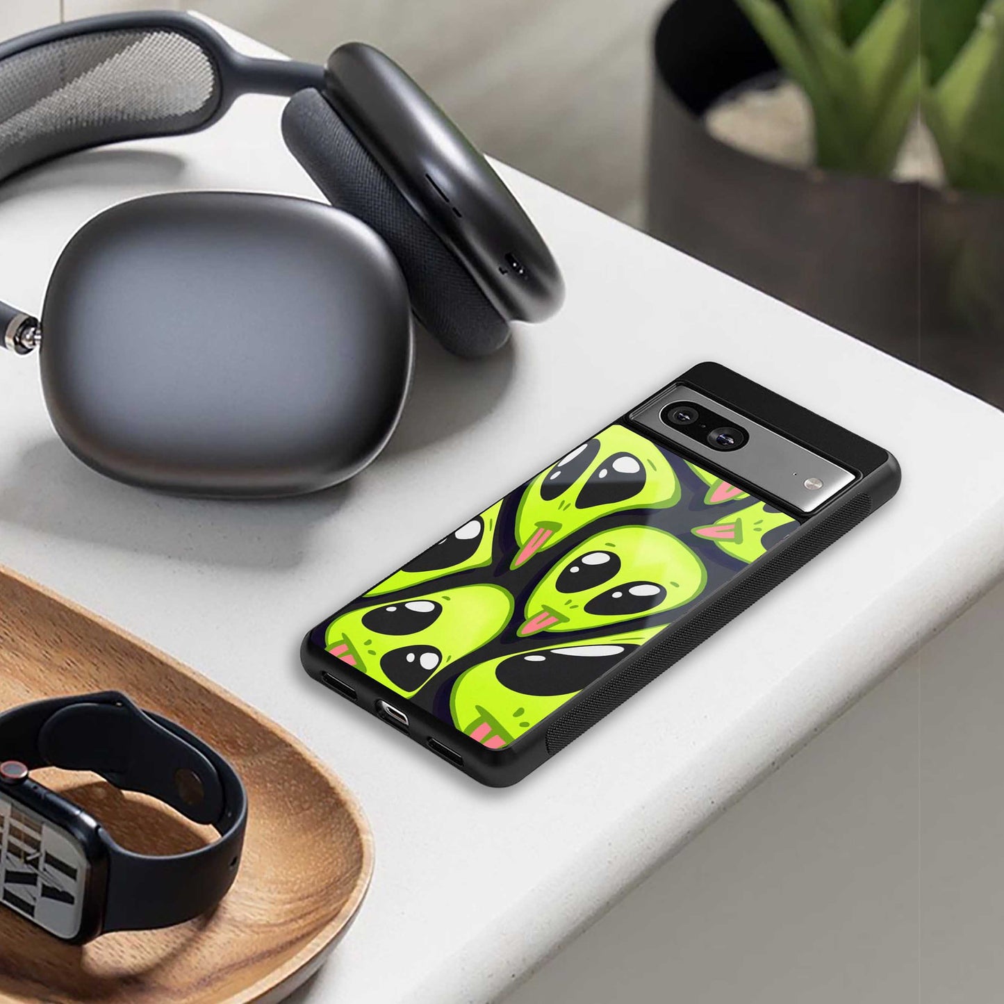 Trippy Aliens Phone Case for Iphone 16 | Glass Case